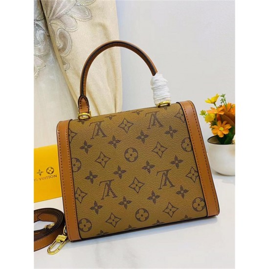 LV Pochette Metis Handbag 2023 Runway Edition